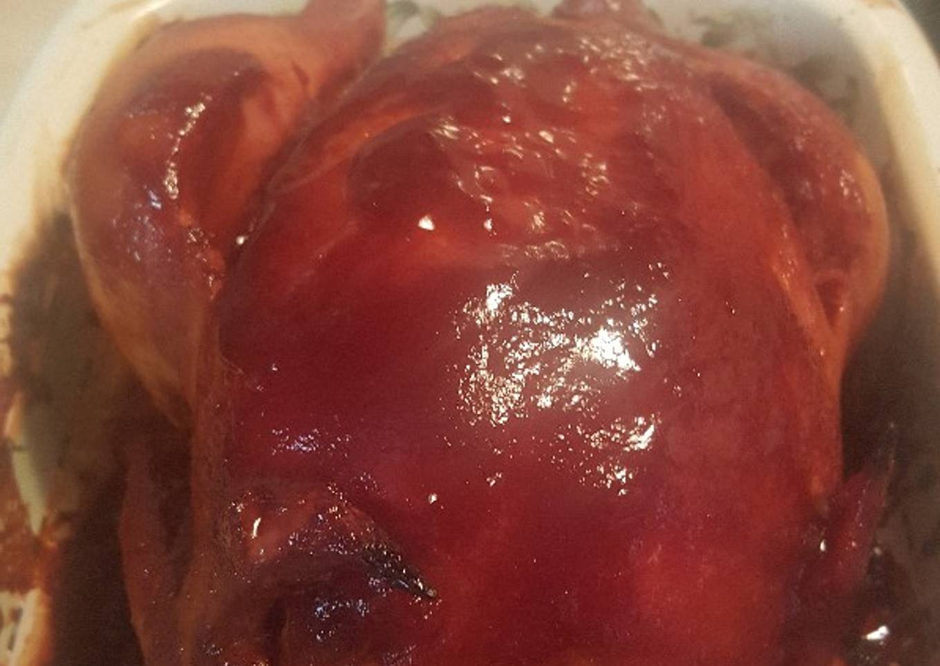 Pollo ahumado en salsa de vino tinto y BBQ
