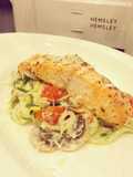 Creamy lemon and black pepper salmon courgetti