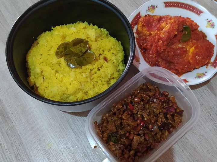 Cara Simple Membuat Resep  Nasi kuning rice cooker harum praktis yang Lezat Sekali, Bikin Ketagihan