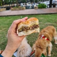 A picture of Minced beef cheese slider.
