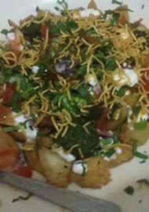 A picture of Idli chat with potato twist.