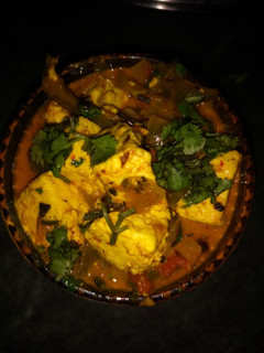 पंजाबी कड़ाही पनीर (Punjabi kadai paneer recipe in Hindi) रेसिपी मुख्य फोटो