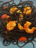 Linguini com Camarão e Tomate Cherry