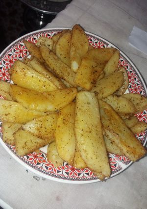 صورة لوصفة بطاطا و يدجز منزليه ١٠٠% 👌😍