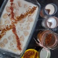 A picture of Dahi phulkiyan.