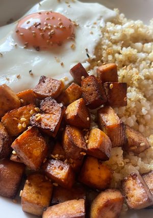 Una foto de Tofu marinado
