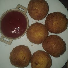 Chicken cheese balls A picture of Chicken cheese balls.