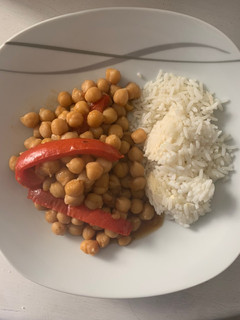 Una foto de Garbanzos con pimientos