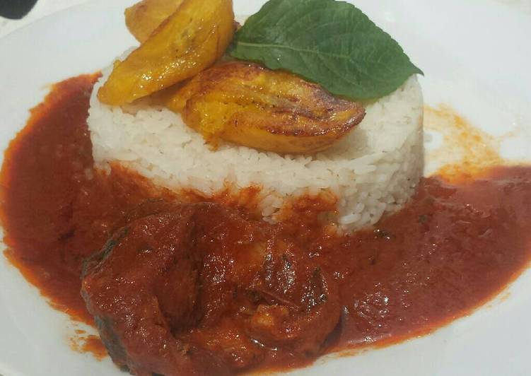 Catfish stew with white rice