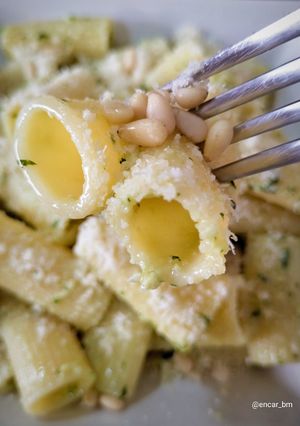 Una foto de Rigatoni al pesto genovese