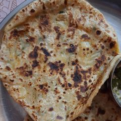A picture of Aloo paratha.