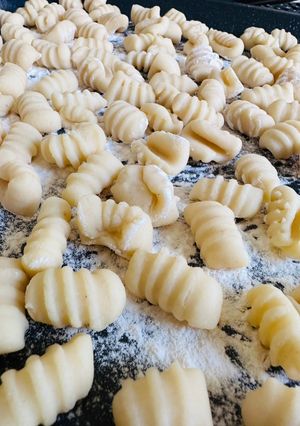 Una foto de Ñoquis caseros súper fáciles 😋