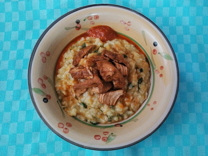 Langkah Mudah untuk Membikin Resep Bubur ayam wortel bayam yang Bisa Manjain Lidah Anti Ribet, Uenak Banget