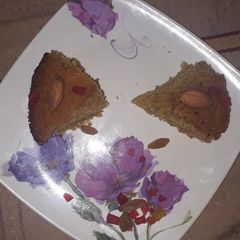 A picture of Semolina cooker cake.