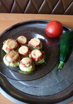 Фото Горячая закуска на кабачках.