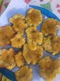 Torrejas o tostones de plátano macho