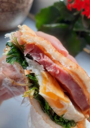 Hình của món Bánh mỳ sandwich kẹp cho bữa sáng.