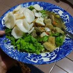 A picture of Tahu Campur Suroboyo.