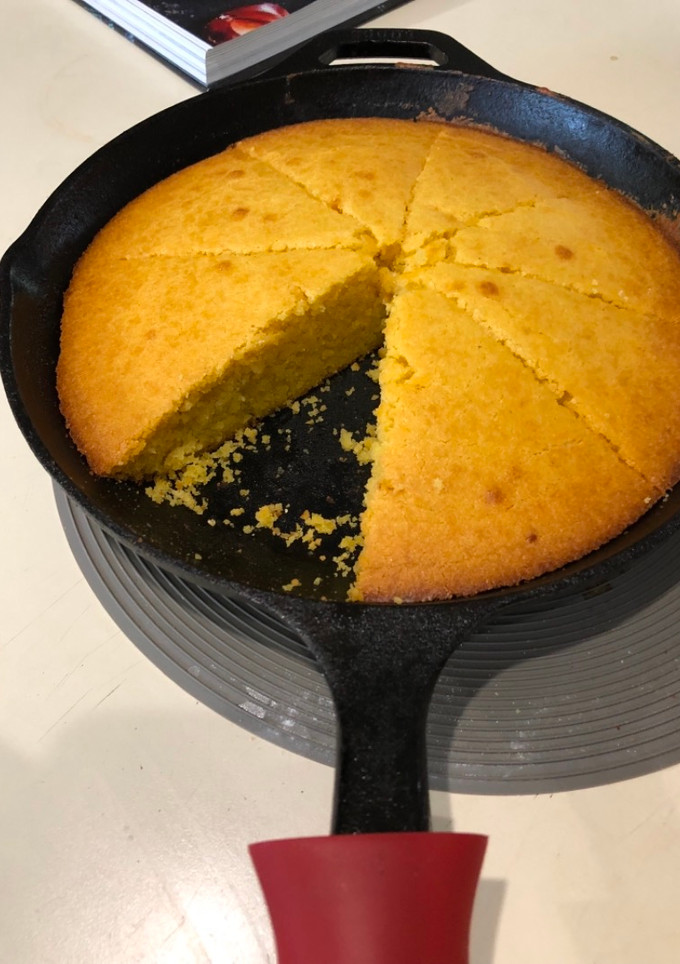 Una foto de Pan de Maíz