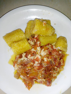 A picture of Boiled Plantain and Egg source.