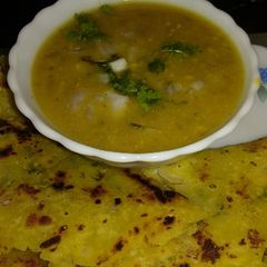 A picture of Dodaa with tridali Dal.