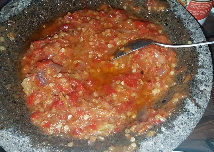 Sambel/sambal terasi tomat