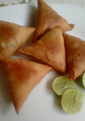A picture of Mince meat samosa.