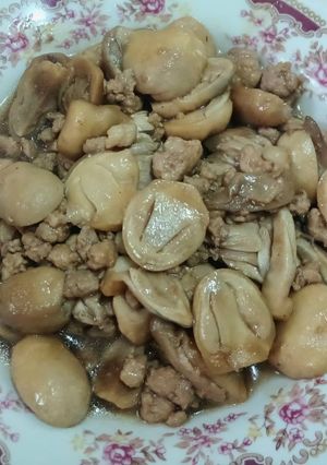 รูปของ เห็ดฟางผัดหมูสับ