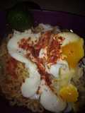 Mie rebus telur setengah matang