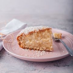 A picture of Brazilian Coconut Cake 🇧🇷.