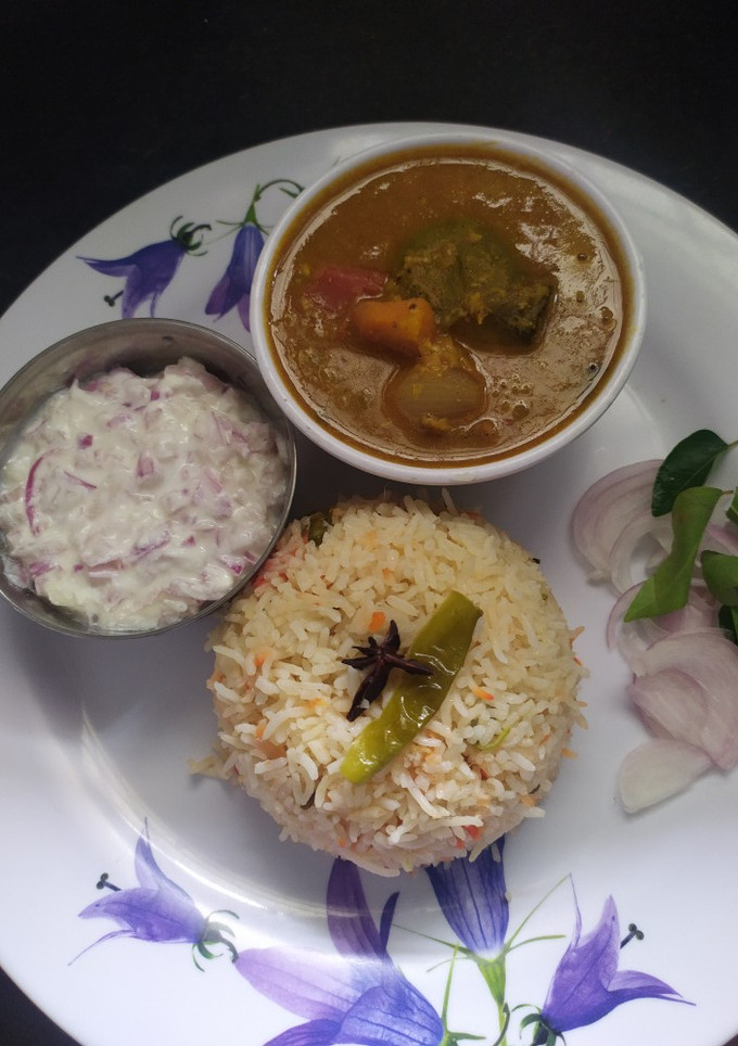நெய் சாதம் & தாள்சா & தயிர் பச்சடி செய்முறை முக்கிய புகைப்படம்