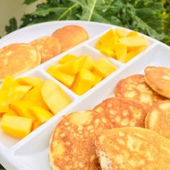 A picture of Pooray with Mango.