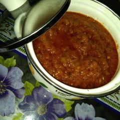 A picture of Spicy lal chutney.