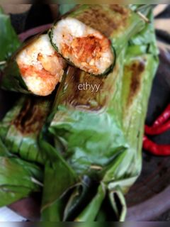 Foto resep Nasi bakar ayam suwir pedas