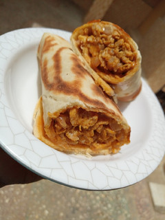 A picture of Spicy chicken wrap.