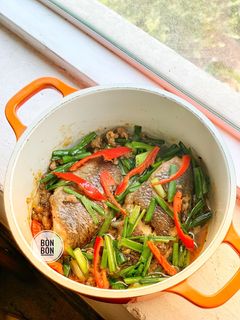 Hình của món Cá Rô Kho Hành Ớt.