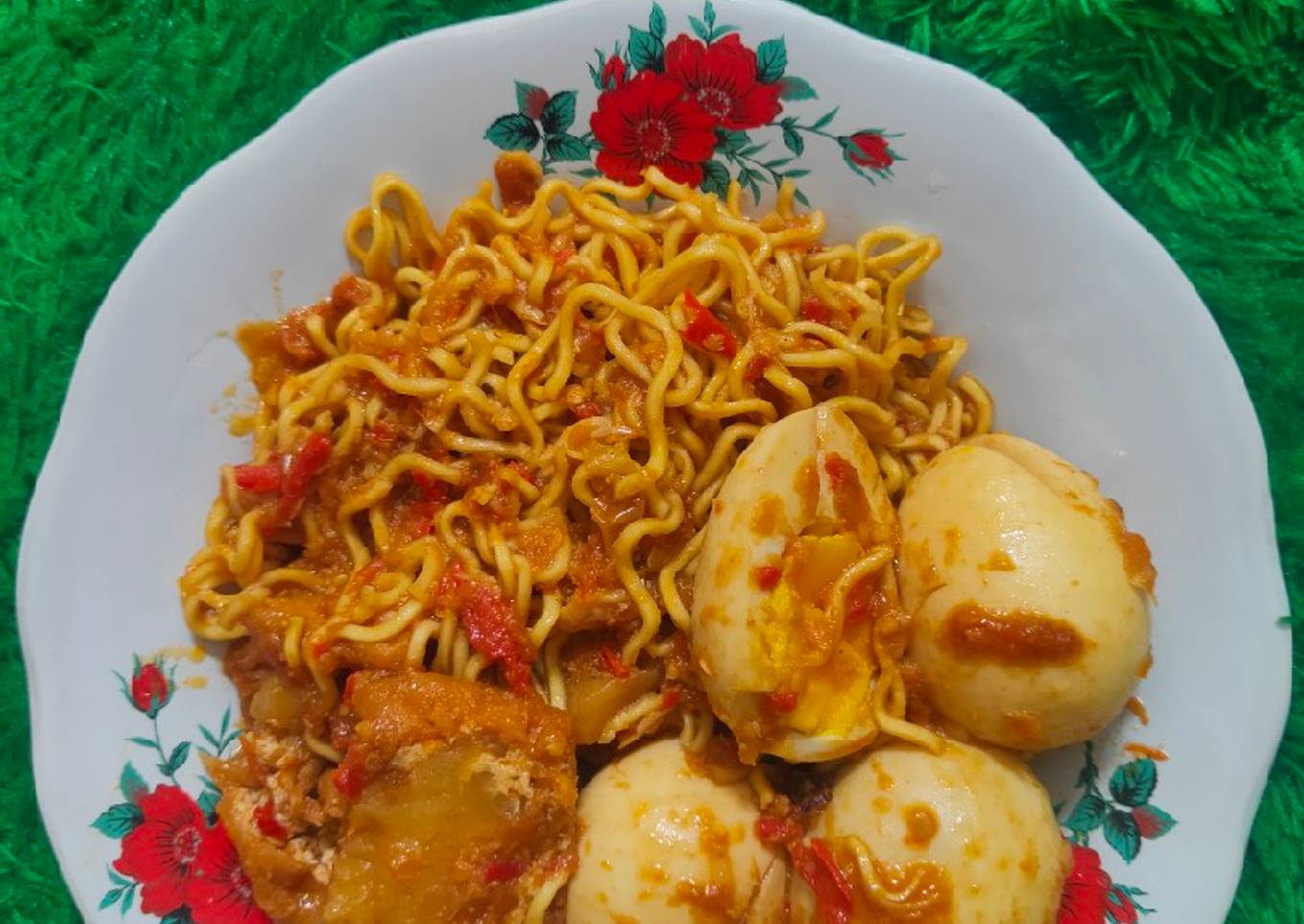 Bali telur tahu bakso dan mie