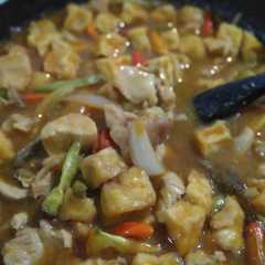Ayam Tumis Bawang Bombay রেসিপির প্রধান ছবি