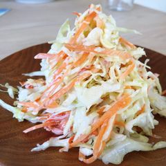 A picture of Coleslaw salad.