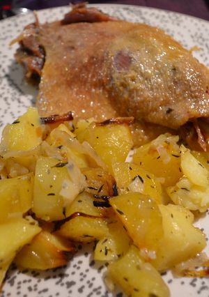 Une photo de Confit de canard maison