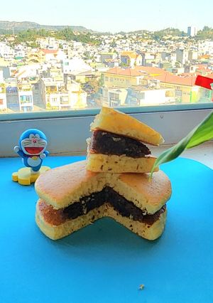 Hình của món Bánh pancake đậu đỏ (bánh rán Doraemon).
