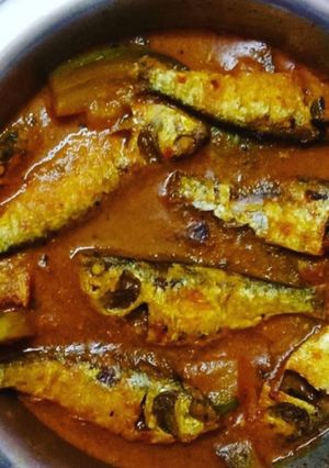 আলু বেগুন খয়রা মাছের ঝোল(Alu Begun Khaira Macher Jhol recipe in Bengali) রেসিপির প্রধান ছবি