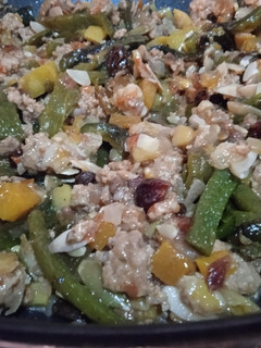 Una foto de Relleno para pavo o chiles en nogada con rajas de chile poblano