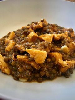 Una foto de Lentejas con pollo al curry
