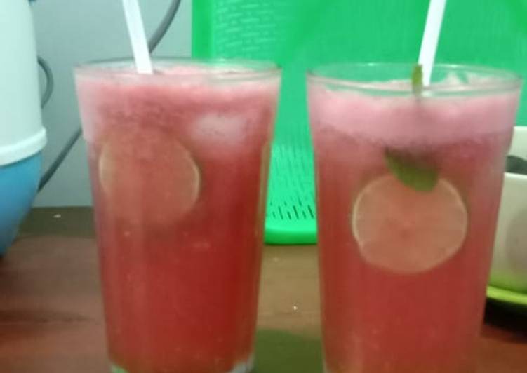 Cara Gampang Menyiapkan Watermelon mojito home made 🍹 without soda Anti Gagal