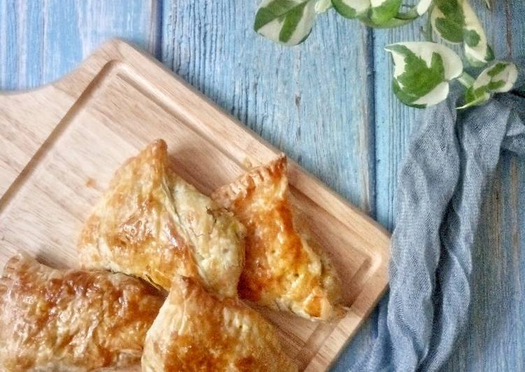 Langkah Mudah untuk Membuat Curry Puff Pastry, Lezat