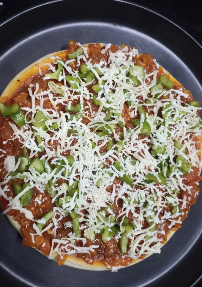 પીઝા (pizza recipe in Gujarati) રેસીપી મુખ્ય ફોટો