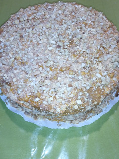 Una foto de Torta de milhojas, con manjar y huevo mol 😋