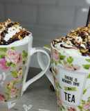 Mug cake cacao al microonde con cuore morbido