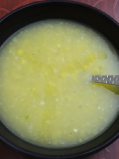 સ્વીટ કોર્ન સૂપ (Sweet Corn Soup Recipe In Gujarati) રેસીપી મુખ્ય ફોટો
